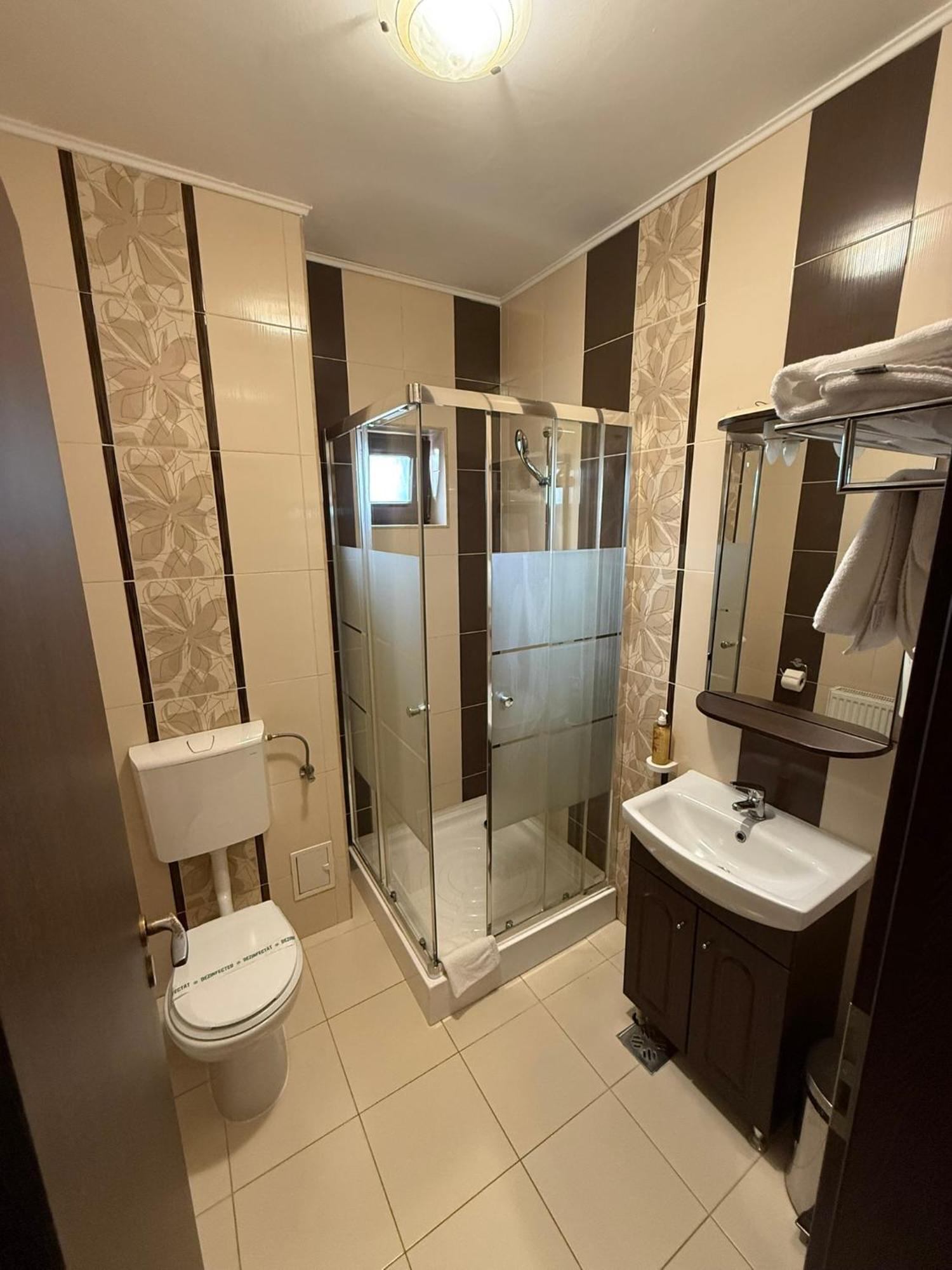 Hotel Miky أراد المظهر الخارجي الصورة